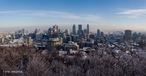 Na imagem, vista panormica da cidade a partir do Monte Royal. Montreal  a maior cidade da provncia canadense de Quebec, a segunda mais populosa do pas, e tambm a segunda mais populosa cidade do mundo.  tambm uma regio administrativa do Quebec. Situa-se na ilha homnima do Rio So Loureno, sendo um dos principais centros industriais, comerciais e culturais da Amrica do Norte. </br></br> Palavras-chave: Cidade Comercial. Industrial, Pases Desenvolvidos. Vista Panormica de Montreal. Cultura.  