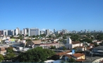 O Recife  a capital do estado brasileiro de Pernambuco. Apesar de a vizinha Olinda ter sido a primeira capital da capitania de Pernambuco, o Recife, fundado em 1537,  a mais antiga das capitais brasileiras. Localizada s margens do oceano Atlntico, a cidade tem uma rea de 217,494 km. </br></br> Palavras-chave: Dimenso Demogrfica. Econmica. Territrio. Lugar. Regio Nordeste. Turismo. Recife. Pernambuco.