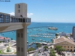 O Elevador Lacerda localiza-se na cidade de Salvador, estado da Bahia, no Brasil. Um dos principais pontos tursticos e carto postal da cidade, este equipamento urbano fica na Praa Cayru no bairro do Comrcio prximo ao Mercado Modelo, e liga a Cidade Baixa  Cidade Alta. </br></br> Palavras-chave: Elevador Lacerda. Salvador. Cidade Alta. Cidade Baixa. Urbanizao. Turismo. 