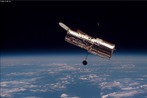 O Telescpio Espacial Hubble  um Satlite astronmico, artificial no tripulado que transporta um grande telescpio para a luz visvel e infravermelha.  </br></br> Palavras-chave: Imagens. Satlite. Grande telescpio. Poltica. Economia. Fronteira. Territrio. 