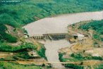 Localizao: Rio das Balsas, na Bacia Tocantins, no Municpio de Ponte Alta (TO). Tem por finalidade a gerao de energia eltrica.  </br></br>  Palavras-chave: Dimenso socioambiental. Dimenso econmica. Barragem. Energia eltrica. Reservatrio de gua. Tocantins. Bacia Tocantins. Rio das Balsas. 