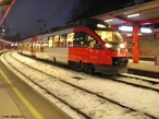 Trem de passageiros, os comboios de alta velocidade viajam a velocidades de cruzeiro entre os 250 km/h e os 300 km/h.  </br></br>  Palavras-chave: Passageiros. Trem. Ferrovia. Urbanizao. Cidades. Trabalho. Alta velocidade.  