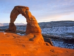 <em>Arches National Park</em> é um parque nacional localizado nos Estados Unidos da América.  </br></br>  Palavras-chave: Parque. Utah. Estados Unidos. Turismo. Meio Ambiente. Geologia. Ecoturismo.  