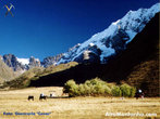 A Cordilheira dos Andes se estende desde a Venezuela at a Patagnia, atravessando toda a Amrica do Sul, caracterizando a paisagem do Chile, Argentina, Peru, Bolvia, Equador, Colmbia e Venezuela. </br></br> Palavras-chave: Andes. Patagnia. Amrica do Sul. Paisagem. Relevo.