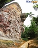 Parque Estadual de Vila Velha situa-se na cidade brasileira de Ponta Grossa, estado do Paran. </br></br> Palavras-chave: Dimenso Socioambiental. Econmica. Demogrfica. Territrio. Lugar. Regio Sul. Regio. Paran. Parque Estadual de Vila Velha, Ponta Grossa. Parque Estadual. Rochas. Solo. Eroso. 